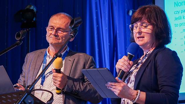 Marek and Iza Lewosiński present a lecture during the conference