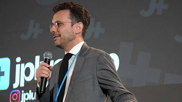 Book editor and professor Norel Iacob, from Romania, introduces the new volume Purpose, produced in collaboration