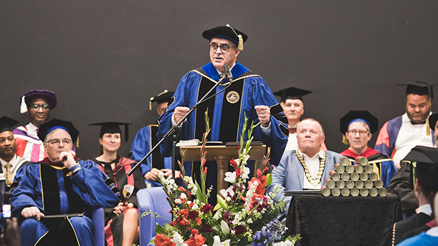 General Conference President Dr Erton Köhler addressing the audience