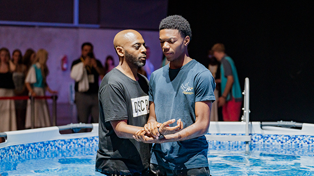 Raphaël, from Mantes-la-Jolie, France, about to be baptised at AYC 2026 in Valencia, Spain